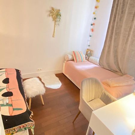 Villa Lepic, Luxury Flat In Montmartre With Private Terrasse-Appartement Entier 巴黎 外观 照片