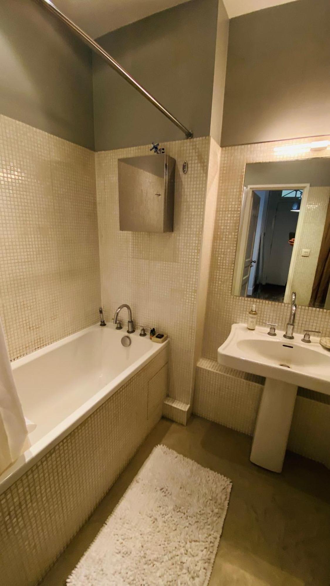 Villa Lepic, Luxury Flat In Montmartre With Private Terrasse-Appartement Entier 巴黎 外观 照片